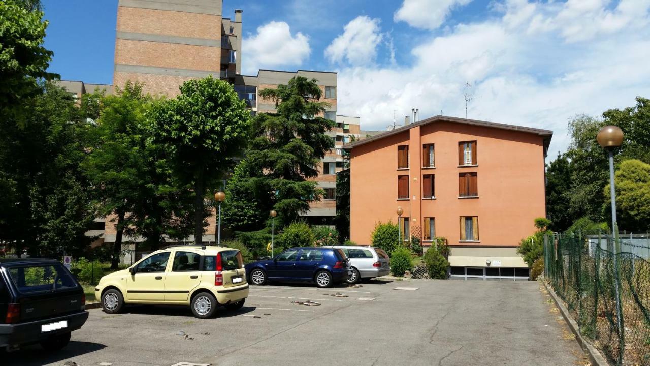 Bologna Studio Flat 111 Via Francesco Zanardi Villa Exterior photo